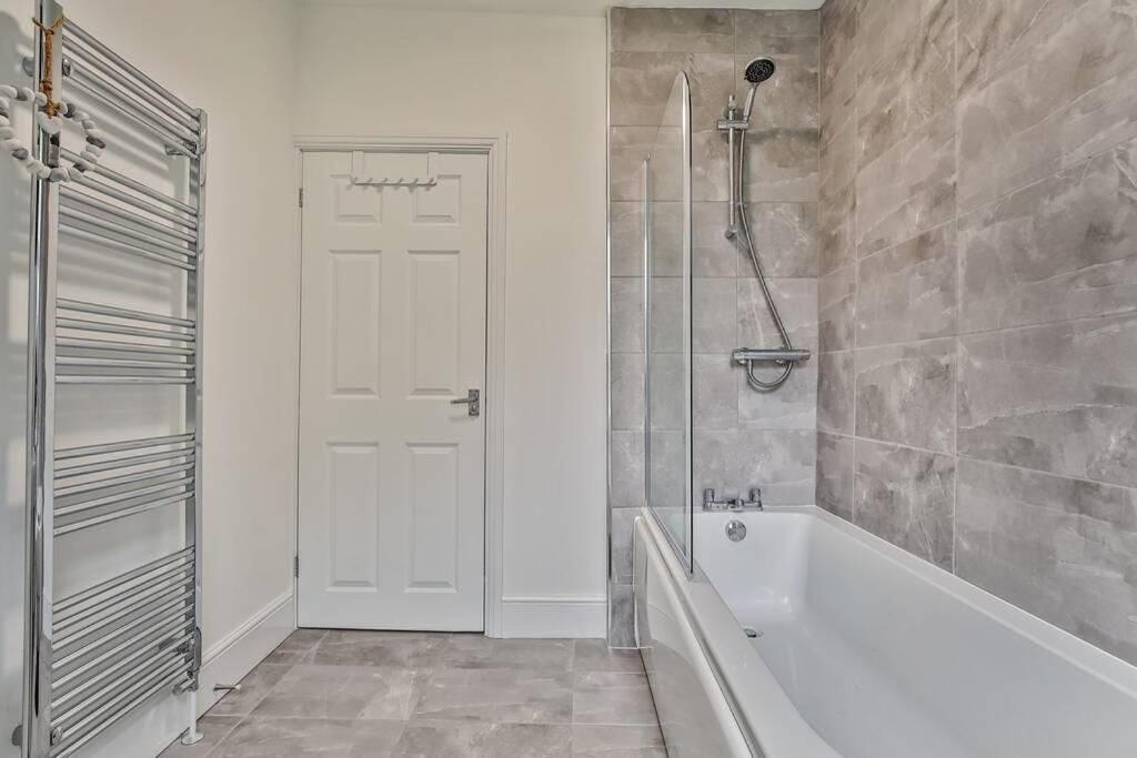 Refurbished Plush Property Great Transport Links เชฟฟิลด์ ภายนอก รูปภาพ